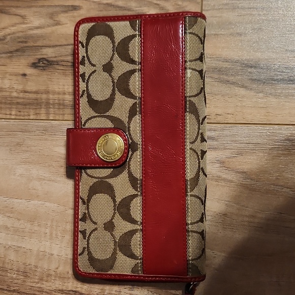 Coach Wallet - Picture 2 of 6